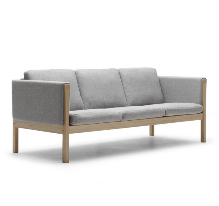 Hans J. Wegner CH163 sofa