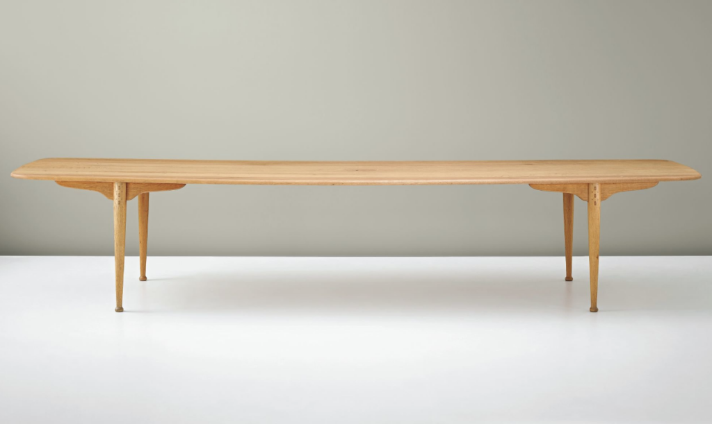 Peder Moos Spisebord Hammerslag Dining table